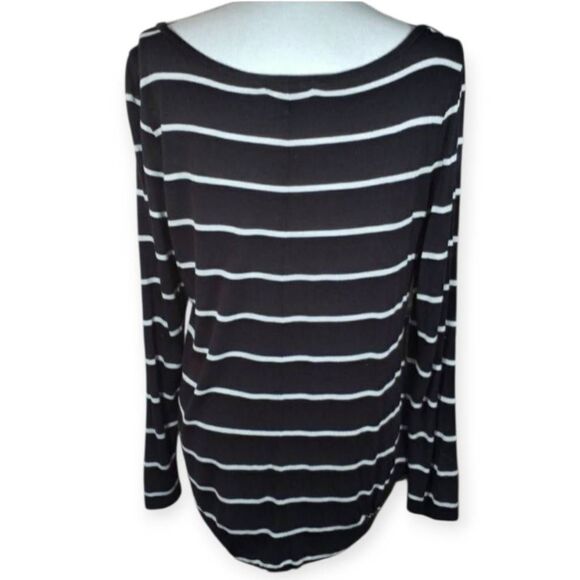 OLD NAVY BLACK & WHITE STRIPE T-SHIRT SZ.L EUC. - Picture 3 of 6